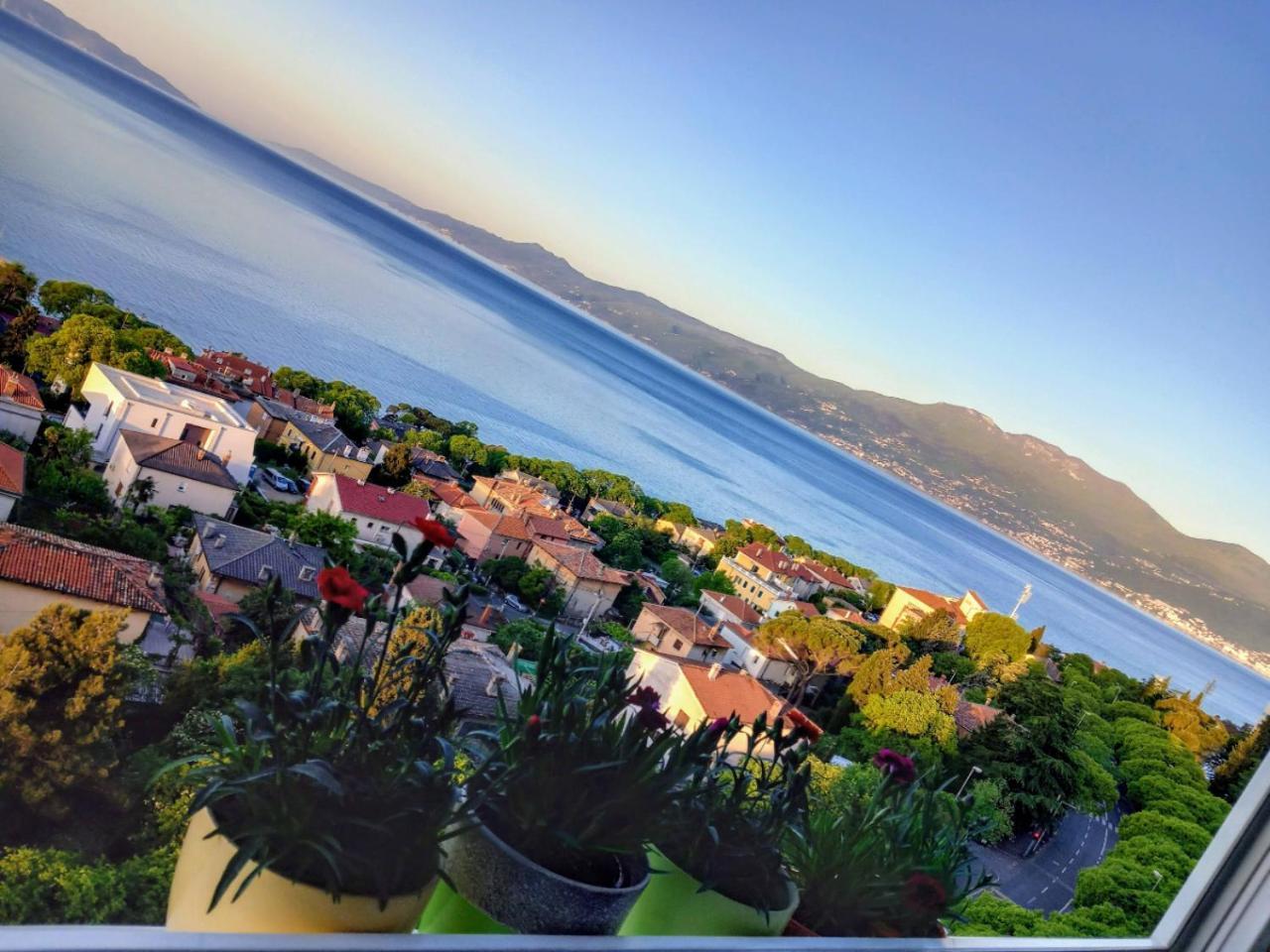 Apartment With View In Rijeka Exterior foto